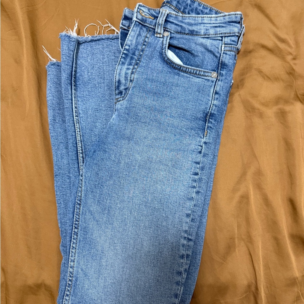 Zara Light Blue Ankle Jeans